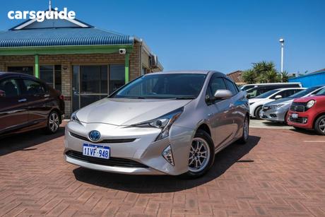White 2018 Toyota Prius Hatch HYBRID ZVW50R MY18