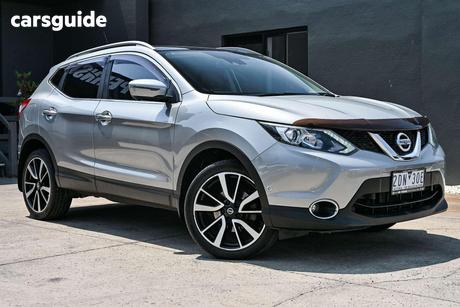 Silver 2017 Nissan Qashqai Wagon Ti (4X2)