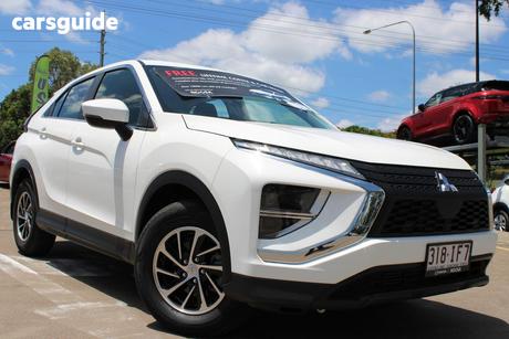 White 2023 Mitsubishi Eclipse Cross Wagon Es (2Wd)