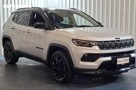 Silver 2022 Jeep Compass Wagon Night Eagle (Fwd)