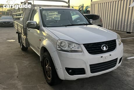 White 2013 Great Wall V240 Cab Chassis (4X2)