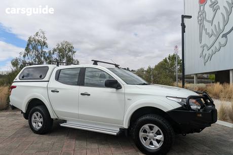White 2017 Mitsubishi Triton Dual Cab Utility Glx Plus (4X4)