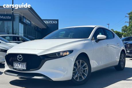 White 2025 Mazda Mazda3 Hatchback G20 Pure