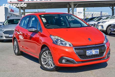 Orange 2015 Peugeot 208 Hatchback Allure