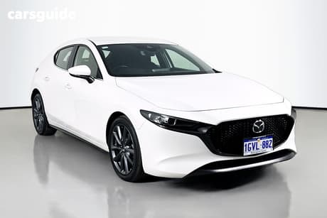 White 2019 Mazda 3 Hatchback G20 Evolve
