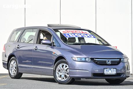 Grey 2005 Honda Odyssey Wagon Luxury
