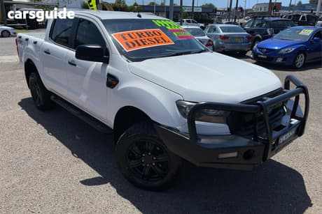 White 2015 Ford Ranger Crew Cab Utility Xl 3.2 (4X4)