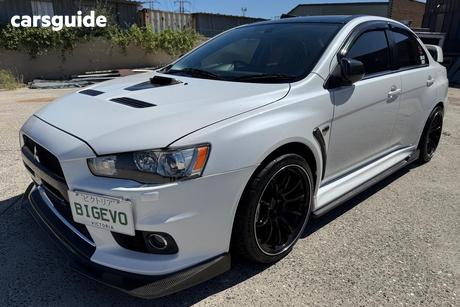 White 2011 Mitsubishi Lancer Sedan Evolution Mr