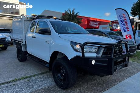 White 2020 Toyota Hilux X Cab Cab Chassis Sr (4X4)