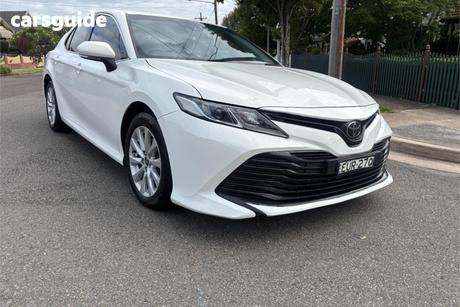 White 2019 Toyota Camry Sedan Ascent