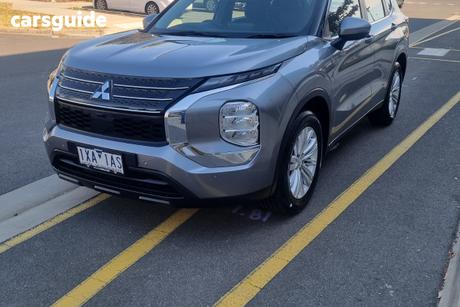 Grey 2023 Mitsubishi Outlander Wagon Es 5 Seat (2Wd)