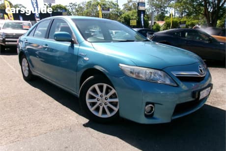 Blue 2010 Toyota Camry Sedan Hybrid