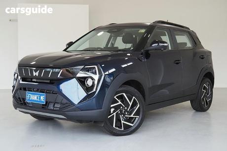 Blue 2025 Mahindra Xuv 3Xo Wagon Ax7L