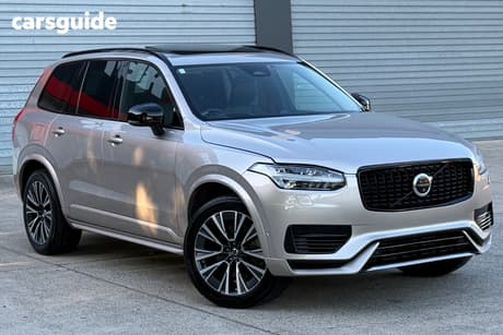 Gold 2023 Volvo XC90 Wagon Recharge Ultimate T8 Phev