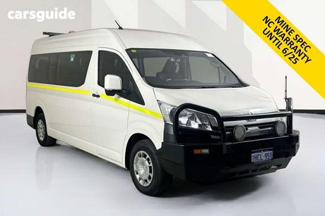 White 2020 Toyota HiAce Bus Commuter (12 Seats)
