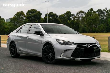 Silver 2017 Toyota Camry Sedan Rz S.E.