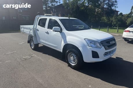 White 2018 Isuzu D-MAX Crew Cab Chassis Sx (4X4)