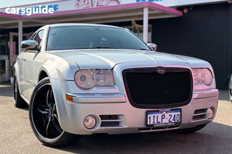 Silver 2006 Chrysler 300C Sedan 3.5 V6