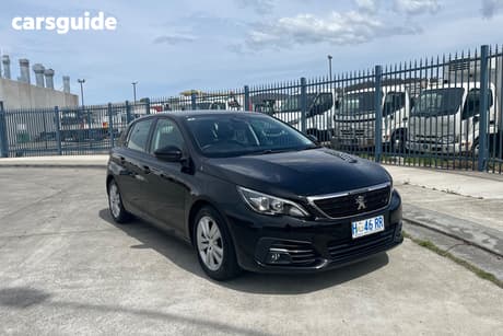 Black 2018 Peugeot 308 Hatchback Active