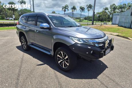 Grey 2017 Mitsubishi Pajero Sport Wagon Exceed (4X4) 7 Seat