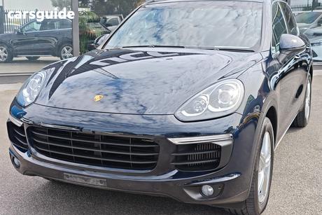 Blue 2016 Porsche Cayenne Wagon Diesel Platinum Edition