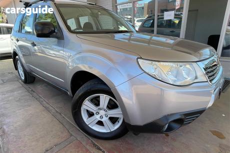 Silver 2009 Subaru Forester Wagon X