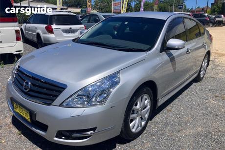 Silver 2012 Nissan Maxima Sedan 250 St-L
