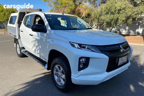White 2019 Mitsubishi Triton Double Cab Pick Up Glx Plus (4X4)