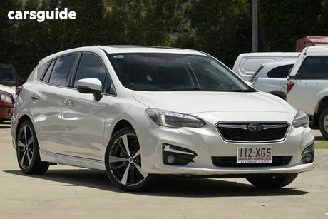 White 2017 Subaru Impreza Hatchback 2.0S (Awd)