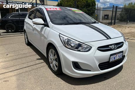 White 2019 Hyundai Accent Hatchback Sport