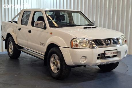 White 2012 Nissan Navara Dual Cab Pick-up St-R (4X4)