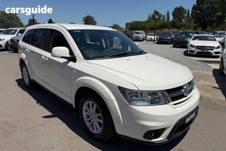 White 2014 Fiat Freemont Wagon