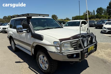 White 2005 Toyota Landcruiser Wagon Sahara (4X4)