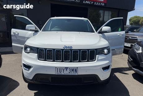 White 2019 Jeep Grand Cherokee Wagon Laredo (4X4)