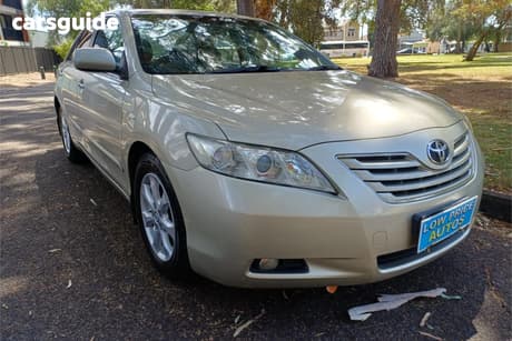 Beige 2006 Toyota Camry Sedan Grande