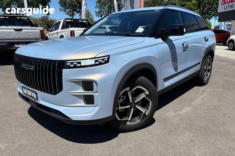 Silver 2025 Jaecoo J7 Wagon Core