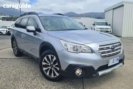 Silver 2016 Subaru Outback Wagon 2.5I