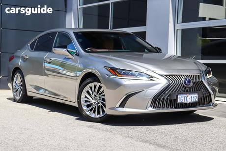 Silver 2019 Lexus ES300H Sedan Sports Luxury Hybrid