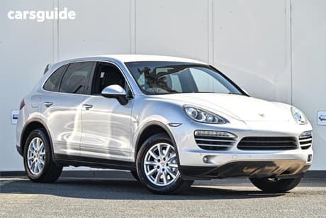 Silver 2011 Porsche Cayenne Wagon Diesel