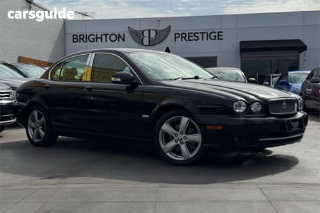 Black 2009 Jaguar X-Type Sedan 2.1 Le
