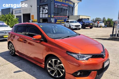 Orange 2017 Toyota Corolla Hatchback Zr