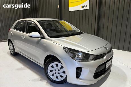 Silver 2017 Kia RIO Hatchback S