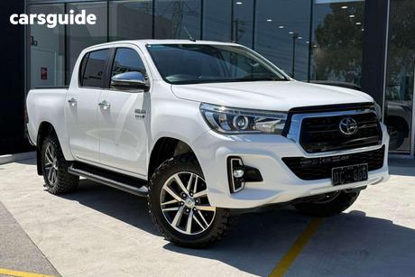 White 2020 Toyota Hilux Double Cab Pick Up Sr5 (4X4)