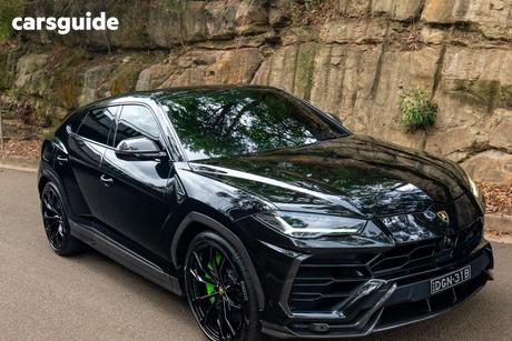 Black 2022 Lamborghini Urus SUV 636 MY22