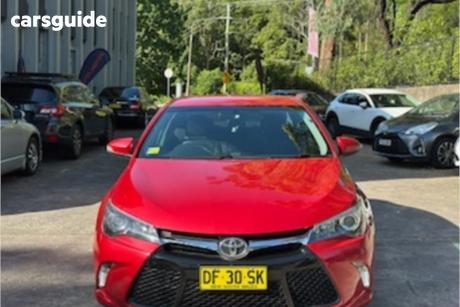 Red 2015 Toyota Camry Sedan Atara S