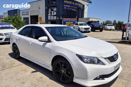 White 2017 Toyota Aurion Sedan Sportivo
