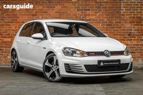 White 2014 Volkswagen Golf Hatchback Gti