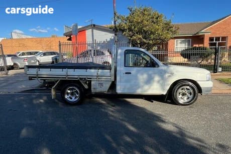White 2006 Ford Courier Cab Chassis Gl
