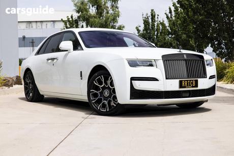 White 2022 Rolls-Royce Ghost Saloon Black Badge