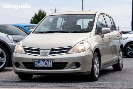 Beige 2010 Nissan Tiida Hatchback St